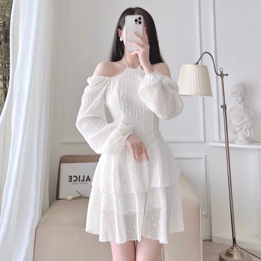 Đầm cổ yếm tay dài chất ren hoa kim cương sang chãnh - Keva Dress | BigBuy360 - bigbuy360.vn