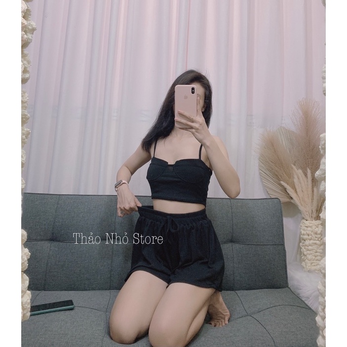 set áo dây kèm quần short ống xoè( hình thật shop Thảo Nhỏ Store chụp)