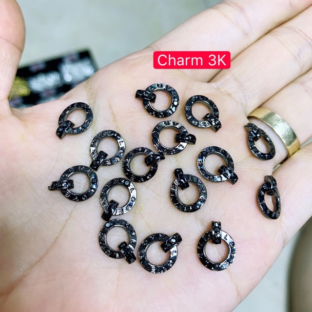 Charm trang trí móng tay đẹp