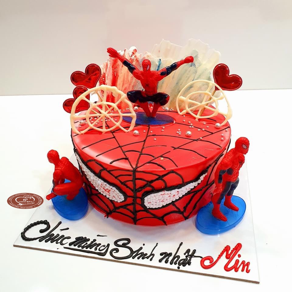 Bánh sinh nhật bé trai siêu nhân người nhện, oto