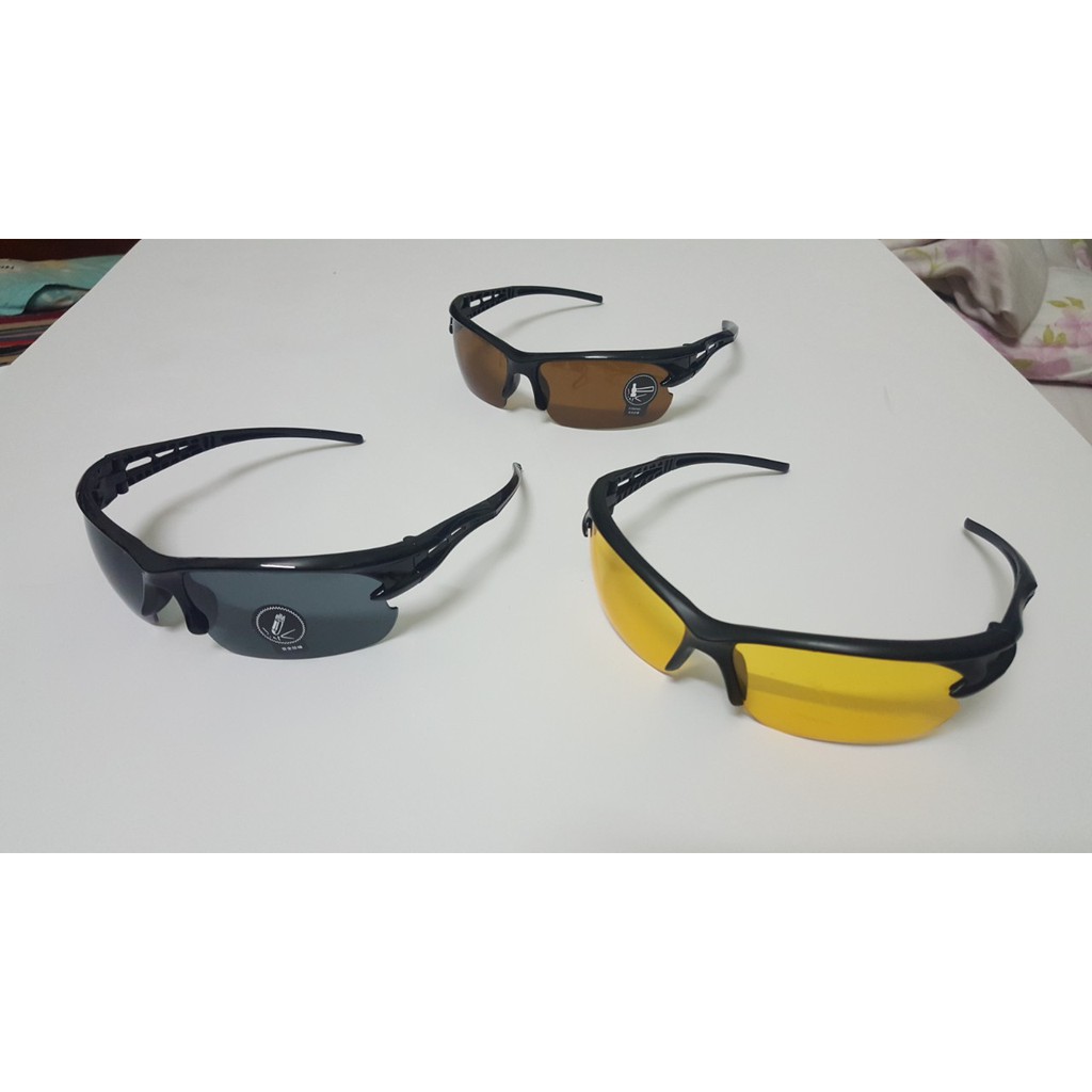 Kính râm thời trang, thể thao, che chắn khói bụi, ôm kín khít mắt. | BigBuy360 - bigbuy360.vn