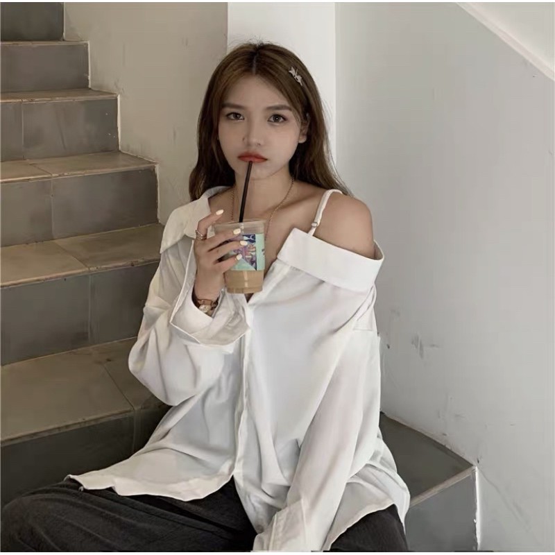 Áo sơ mi lệch vai dáng rộng freesize màu trắng và đen nữ | BigBuy360 - bigbuy360.vn