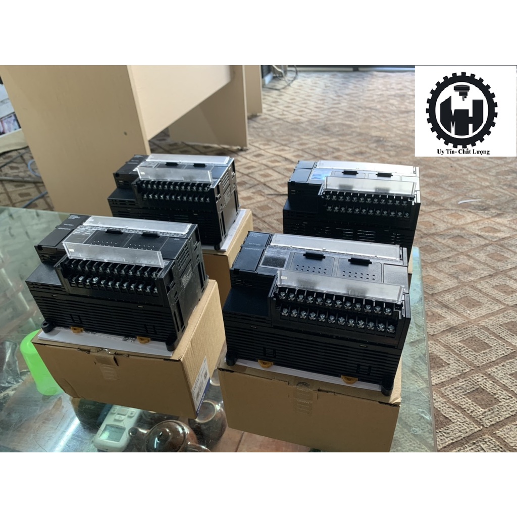 PLC Omron CP1H-X40DT-D