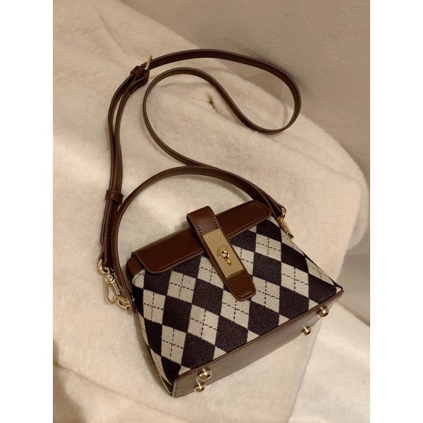 Túi Chio’2nd tặng kèm Charm bông CHÍNH HÃNG