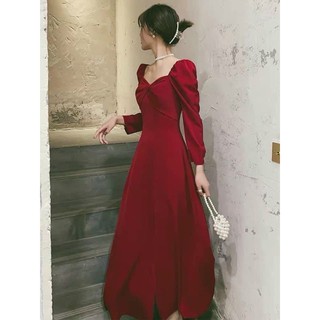 Đầm váy freesize đỏ xoắn cổ xẻ tà