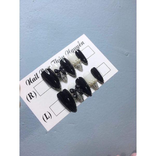 Móng úp thiết kế tặng kèm keo + dũa nail