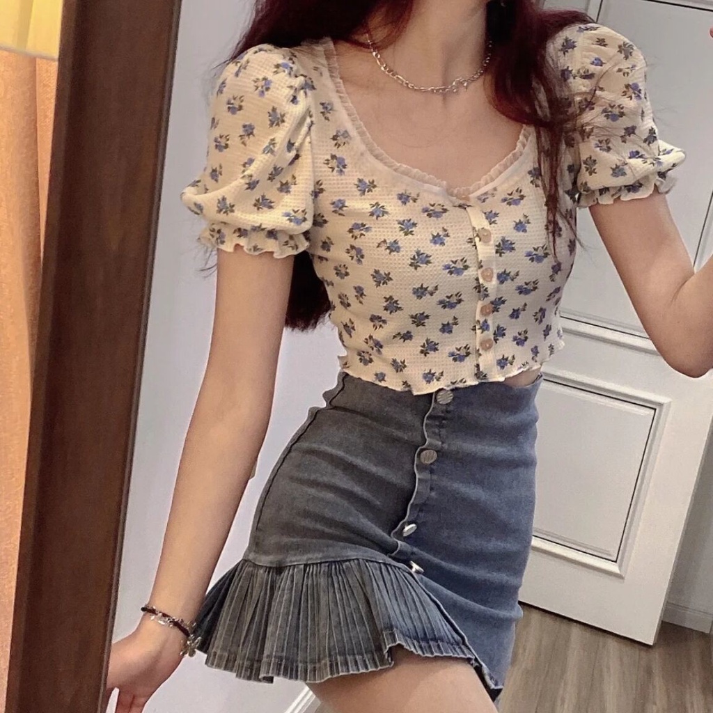 Sweet and spicy floral short-sleeved T-shirt set women's summer new design sense niche high waist slim denim skirt