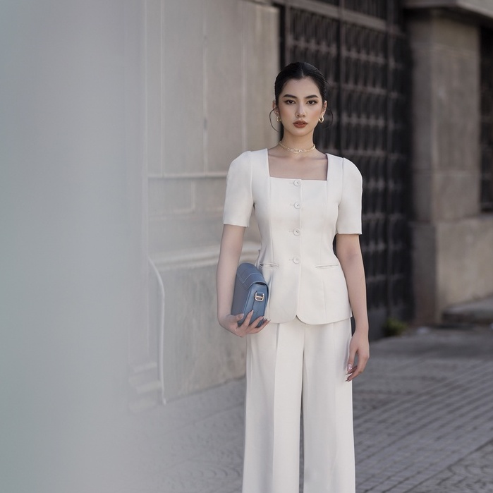 D.CHIC 1811771 Áo kí giả cộc tay cổ vuông