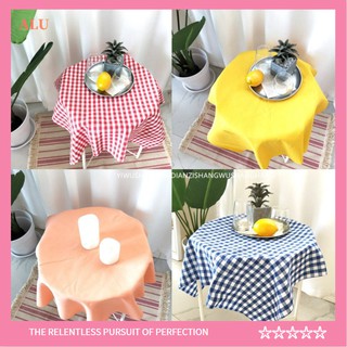 Khăn trải bàn hình vuông họa tiết nhỏ xinh xắn