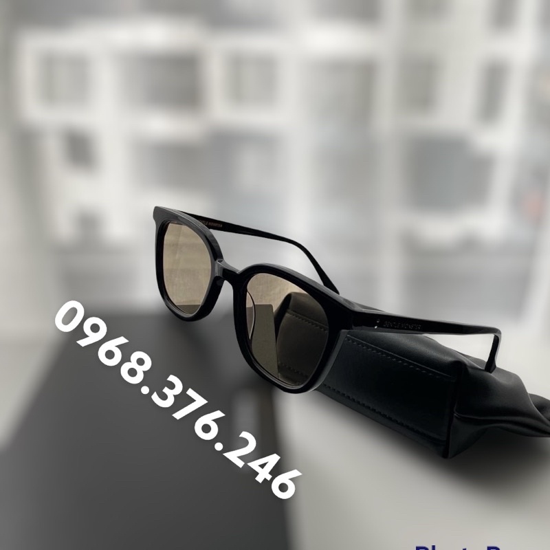Kính mát nam nữ chữ V TOMY 01 màu đen nâu,kính râm thời trang hàn quốc sành điệu đeo đi chơi,chụp ảnh,caffe