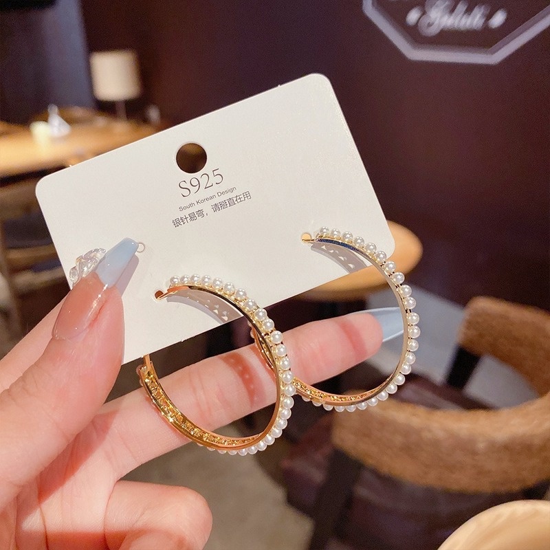 Khuyên Tai Nữ Hình Tròn Lớn Thời Trang