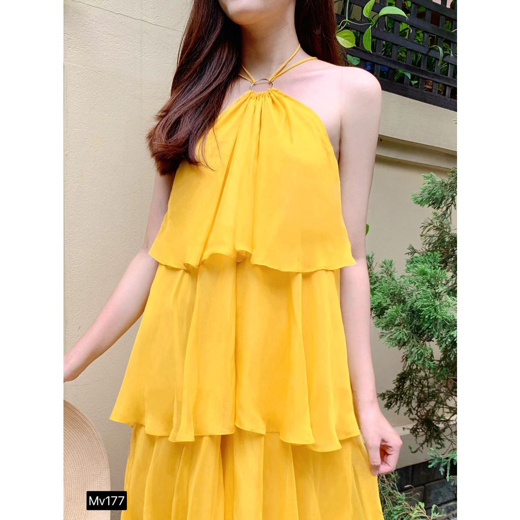 MV177 Váy đầm maxi vàng cổ yếm 4 tầng đi biển siêu xinh -  Modish and Chic