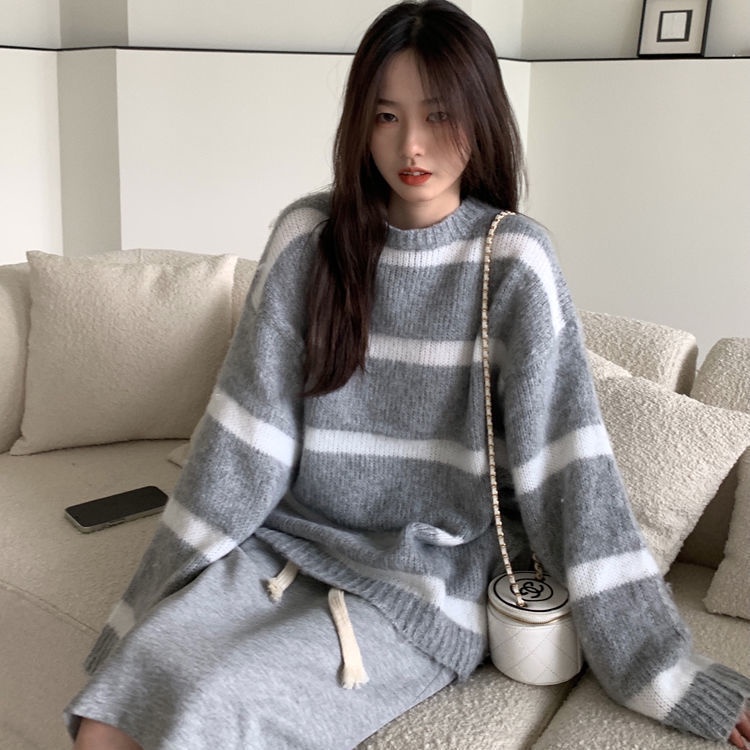 Áo sweater Dệt Kim Cổ Tròn Kẻ Sọc Màu Sắc Phong Cách Nhật Bản Thời Trang Thu Đông Cho Nữ