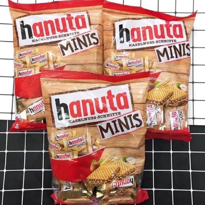 Bánh xốp kẹp socola hạt dẻ Hanuta minis Đức 200g