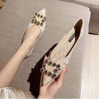 Giày búp bê nữ mũi nhọn họa tiết độc lạ không đụng hàng