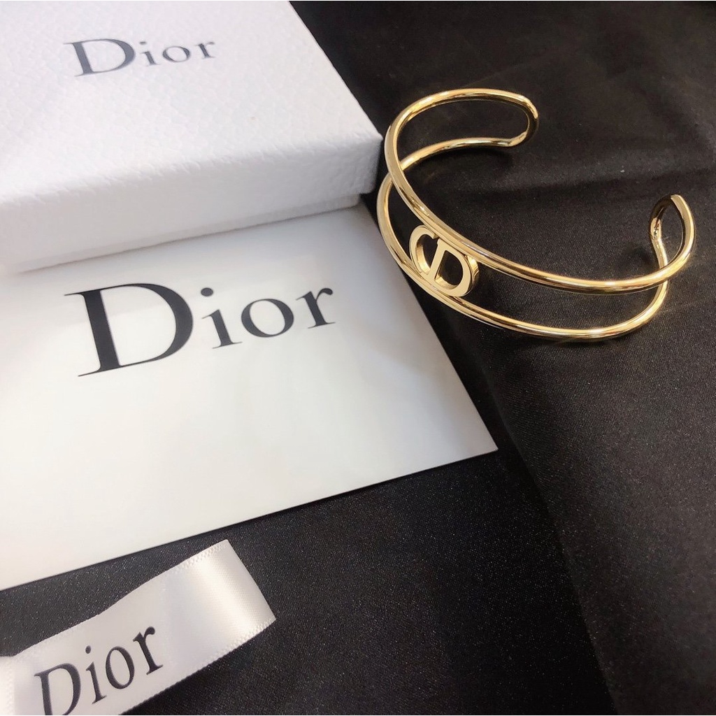 Vòng Tay Dior Chất Liệu Thép Titan Cho Nữ