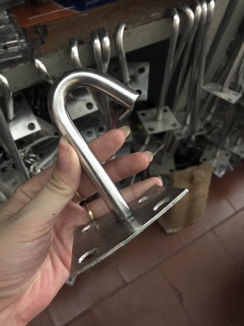 Móc treo đèn trang trí, móc treo quạt trần INOX