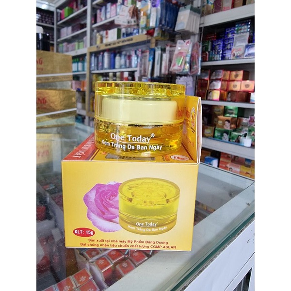 kem one today trắng da ban ngày 15gr ( chuẩn cty )