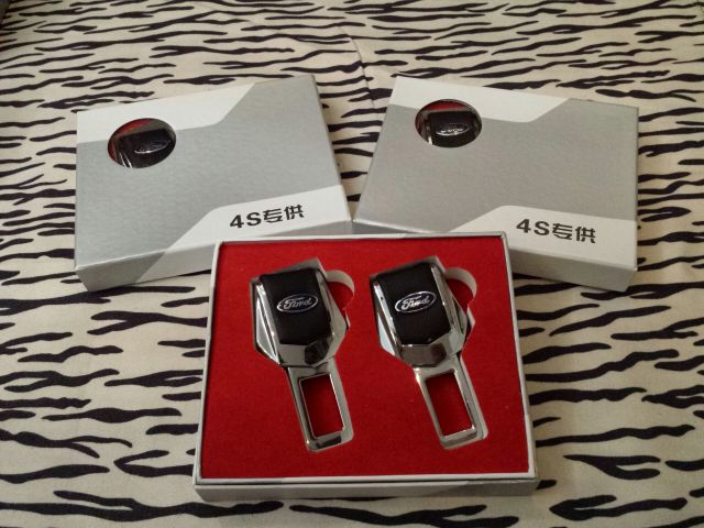 BỘ 2 CHỐT NGẮT CHUÔNG ĐAI AN TOÀN OTO HÃNG FORD