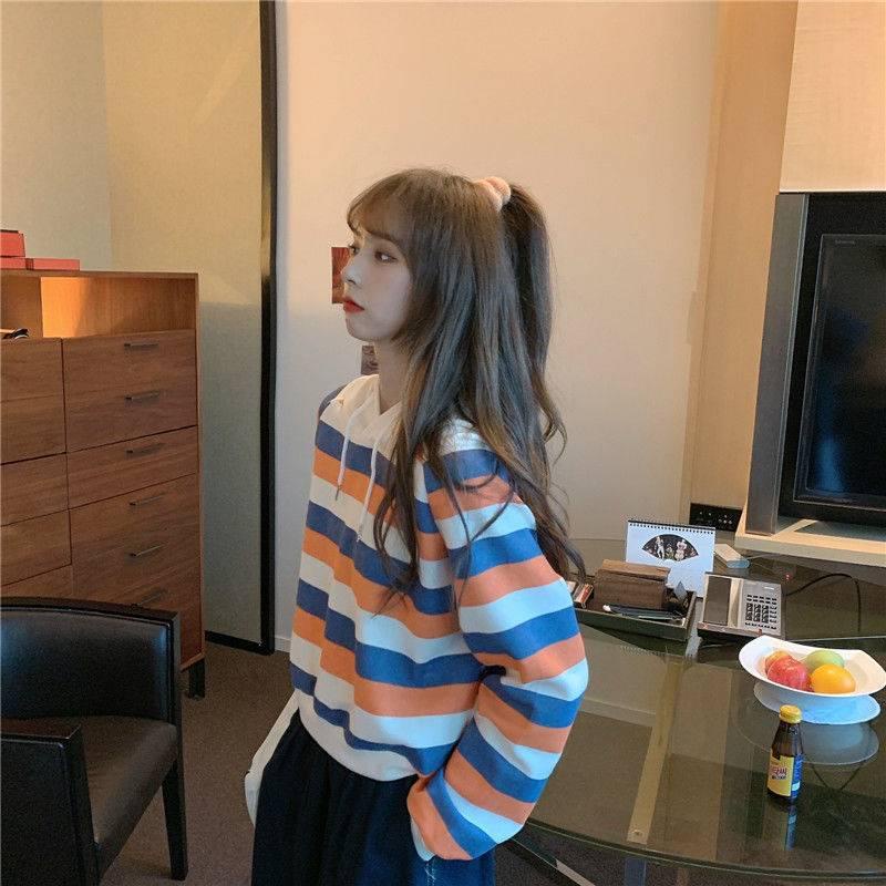 Áo hoodie tay dài dáng rộng họa tiết kẻ sọc thời trang mùa thu phong cách Hồng Kông mới cho nữ