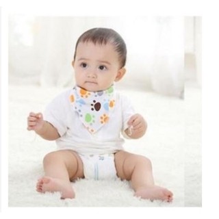 Yếm ăn dặm có cúc cài