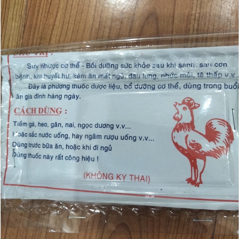 Nguyên liệu tiềm gà, 1 hộp