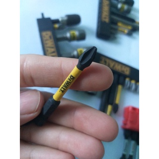 Mũi vít Dewalt đen 5,8 cm