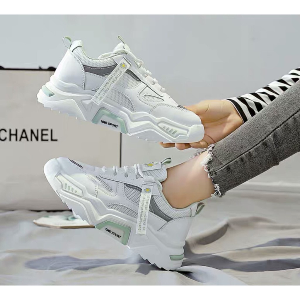 Giày nữ sneakers thể thao phối quản quang viền xanh và xám