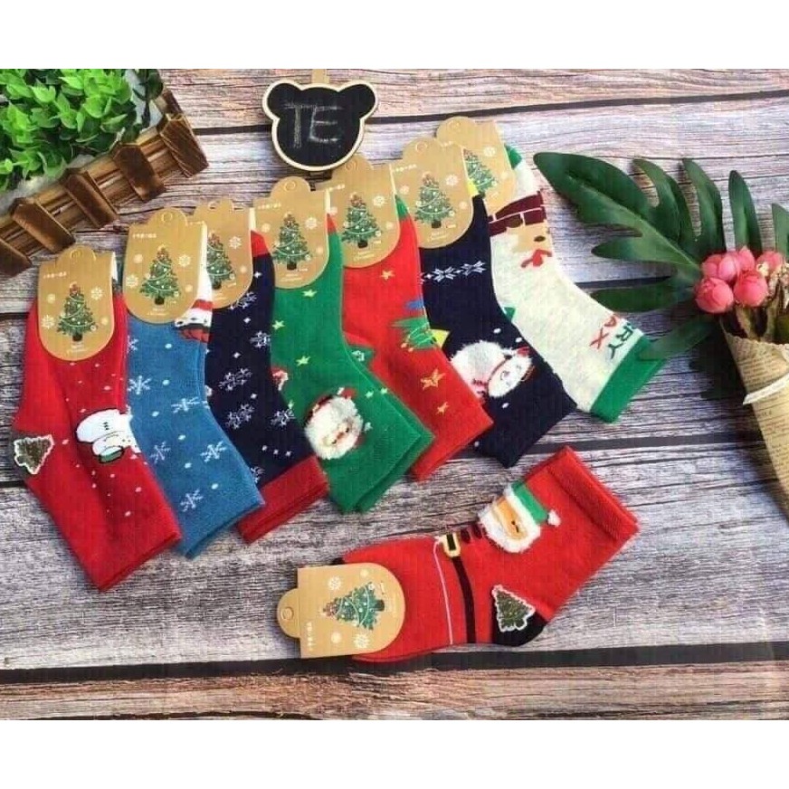 Set 5 đôi tất Noel cho bé ,vớ Noel nhiều màu cho bé tử 1 tuổi đến 12 tuổi