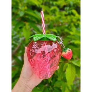 Bình nước dâu tây