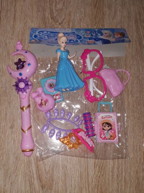 Sét Bộ đồ chơi trang điểm bằng nhựa kèm gậy có nhạc và đèn Led tặng kèm pin