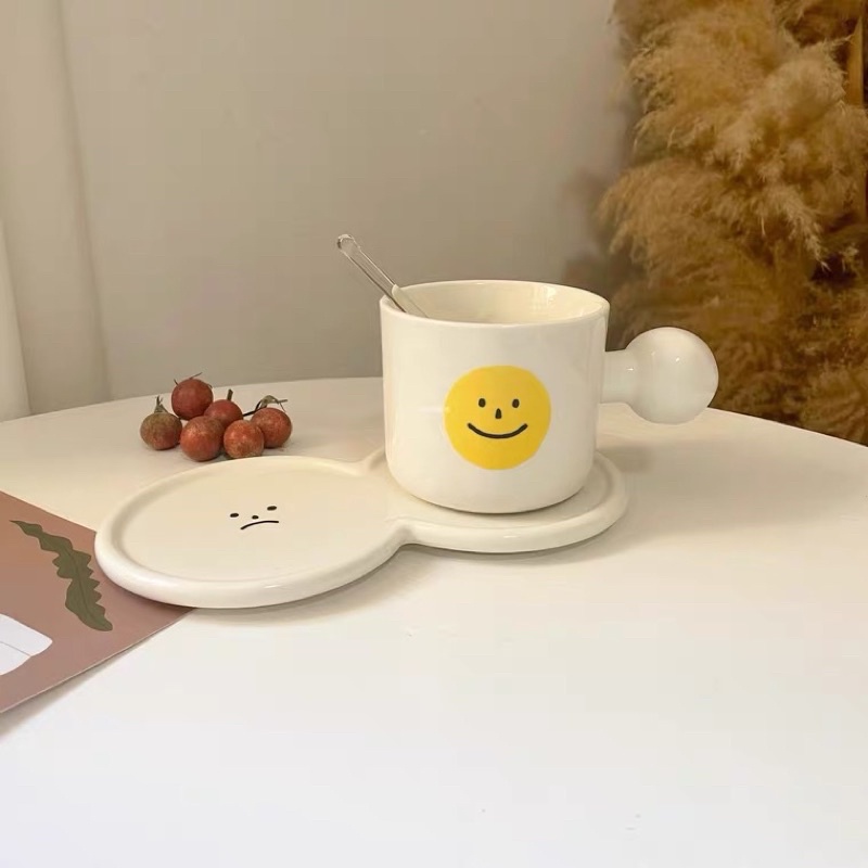 Set đĩa + ly hình mặt cười chất liệu gốm sứ