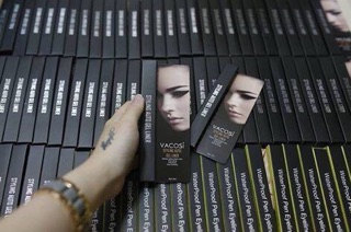 Chì vặn kẻ mắt Vacosi Styling Auto Gel Liner