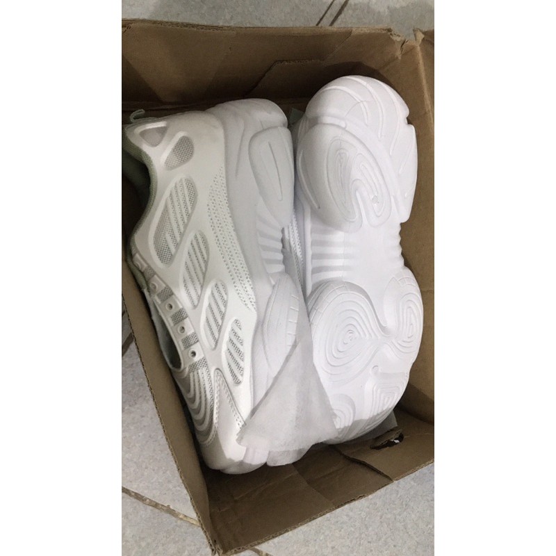 GIÀY THỂ THAO HOT HIT