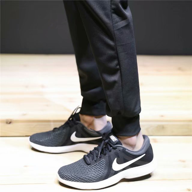 Young, trendy and dynamic style wide leg pants for men