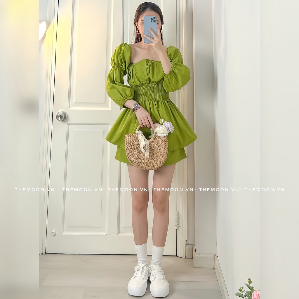 Set đồ nữ đi chơi gồm quần short lưng chun và áo kiểu trễ vai có kèm mút ngực