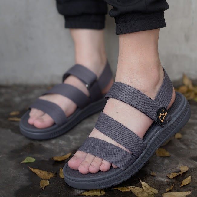 [Mua Kèm Áo Thun 0Đ] Giày Sandal Couple Nam Nữ Hiệu MOL - MS2G Xám