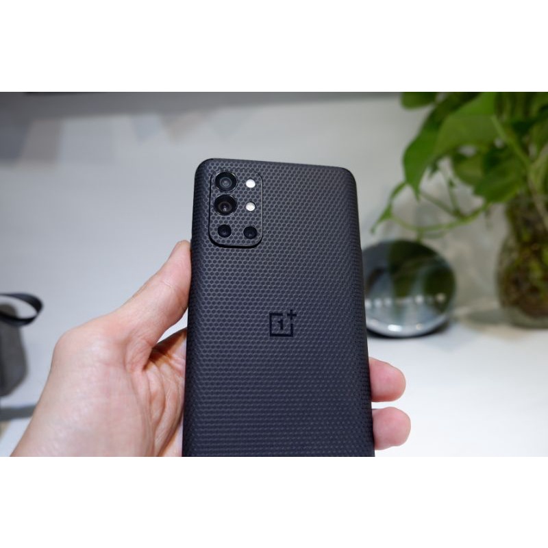 miếng dán skin cho oneplus 9 , oneplus 9 pro , oneplus 9R , oneplus 8T chất liệu 3M mỹ