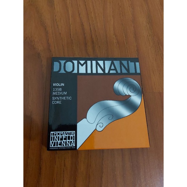 Dây violin Áo Dominant