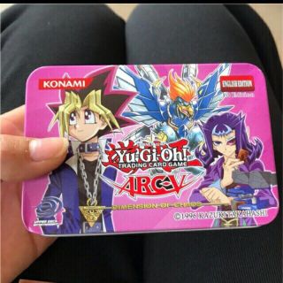 Thẻ bài Yugi nhiều hình