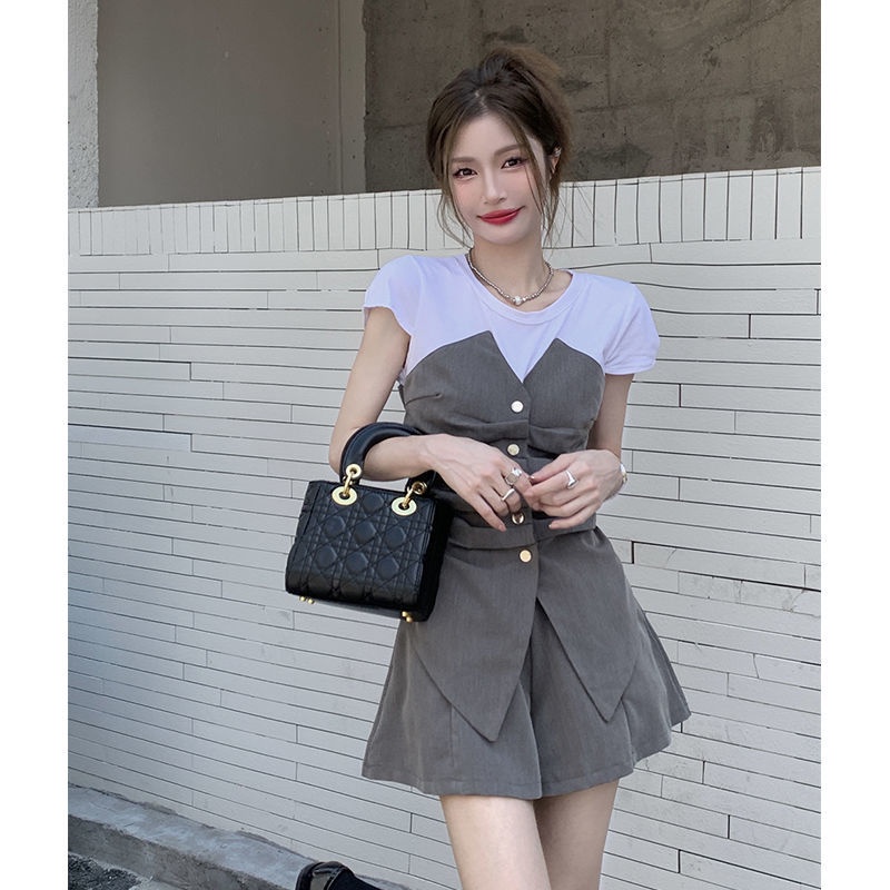 Set quần short và áo kiểu ngắn tay thời trang mùa hè 2022 xinh xắn cho nữ