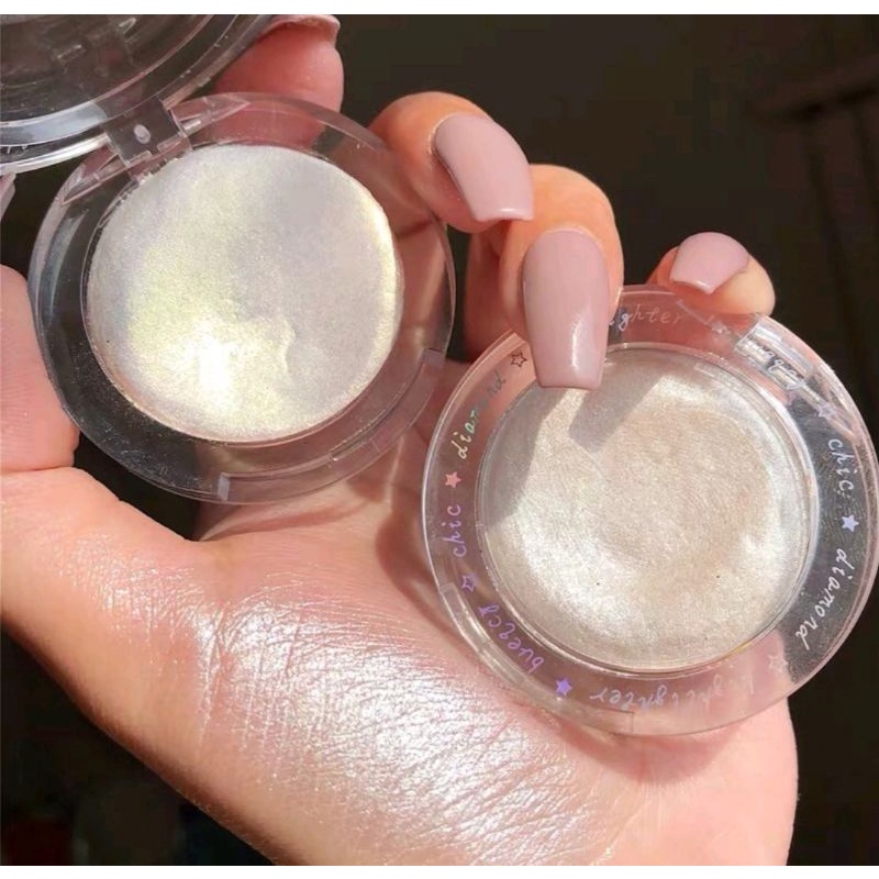 Nhũ bắt sáng highlight tạo hiệu ứng da căng bóng | BigBuy360 - bigbuy360.vn