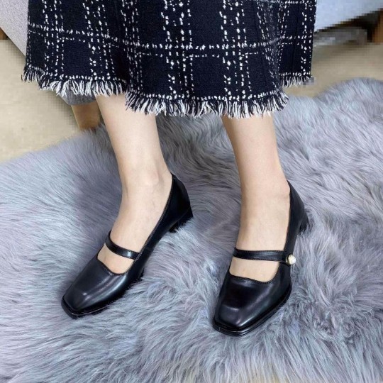 Giày cao gót style tiểu thư quai ngang
