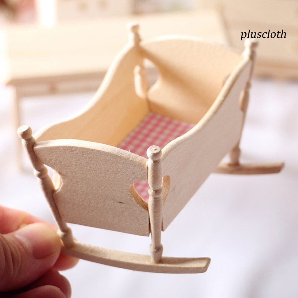 Tủ Gỗ Mini Trang Trí Phòng Búp Bê