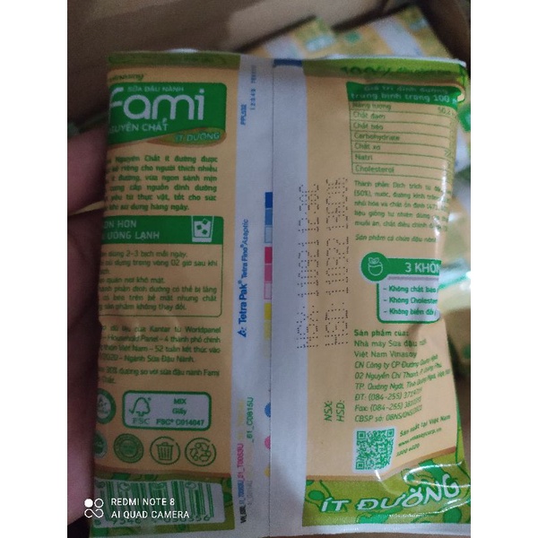 1 bịch sữa đậu nành Fami nguyên chất ít đường 200ml