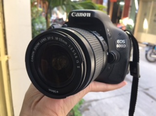 MÁY ẢNH CANON EOS 600D kèm lens Kit 18-55mm