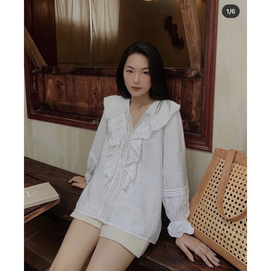 Áo cổ bèo trắng chạy ren tay bo