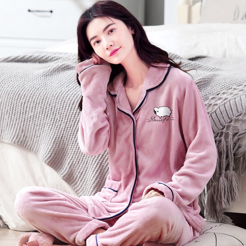 Bộ đồ ngủ vải nhung san hô dày dặn giữ ấm mùa thu đông phong cách Hàn Quốc | BigBuy360 - bigbuy360.vn