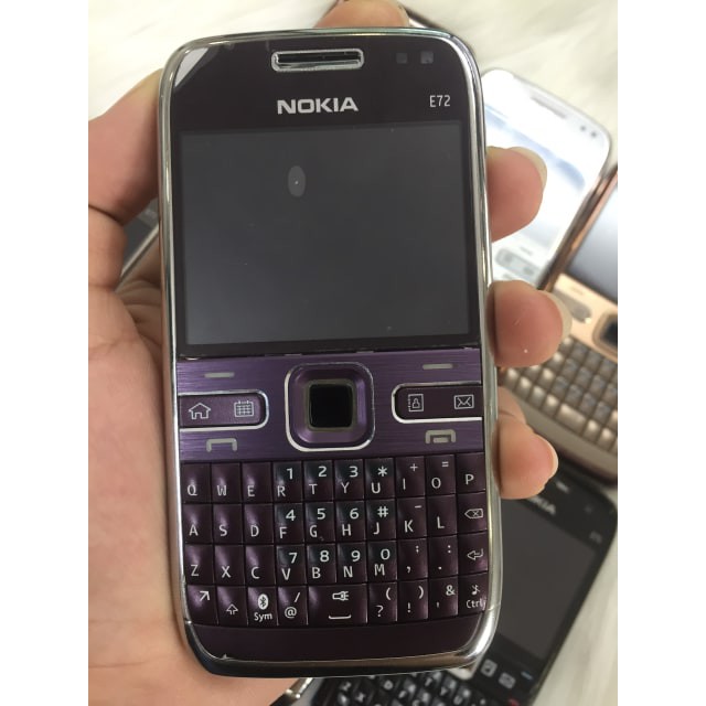 ĐIỆN THOẠI CỔ NOKIA E72, 3G, WIFI LƯỚT WEB GIÁ SIÊU RẺ