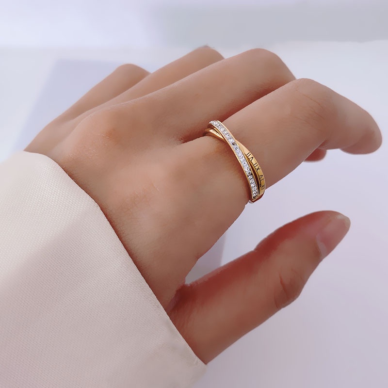 Nhẫn Thép Titan Mạ Vàng Hồng 18k Đính Đá Kim Cương Sang Trọng
